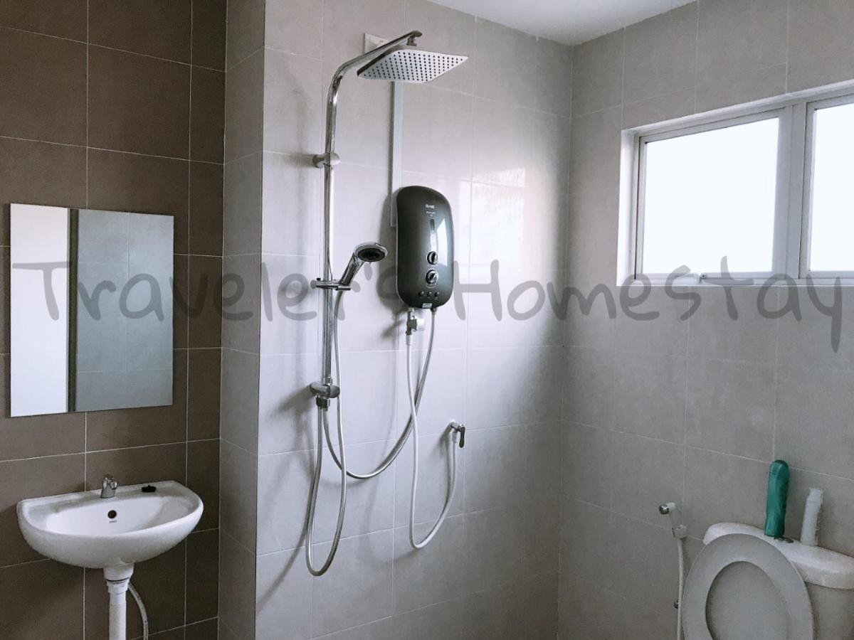 Traveler'S Homestay 旅人窝@ The Venus Sitiawan Kampong Lumut Kiri Eksteriør billede