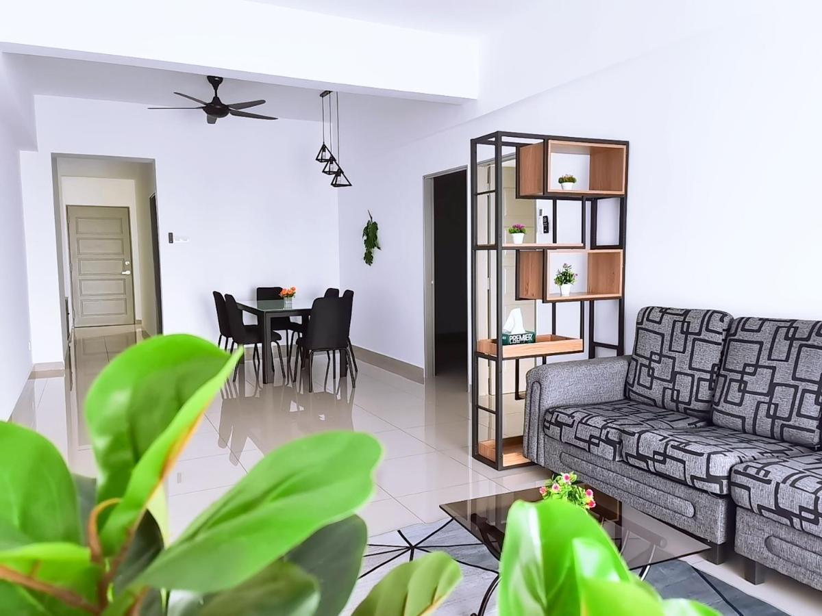 Traveler'S Homestay 旅人窝@ The Venus Sitiawan Kampong Lumut Kiri Eksteriør billede