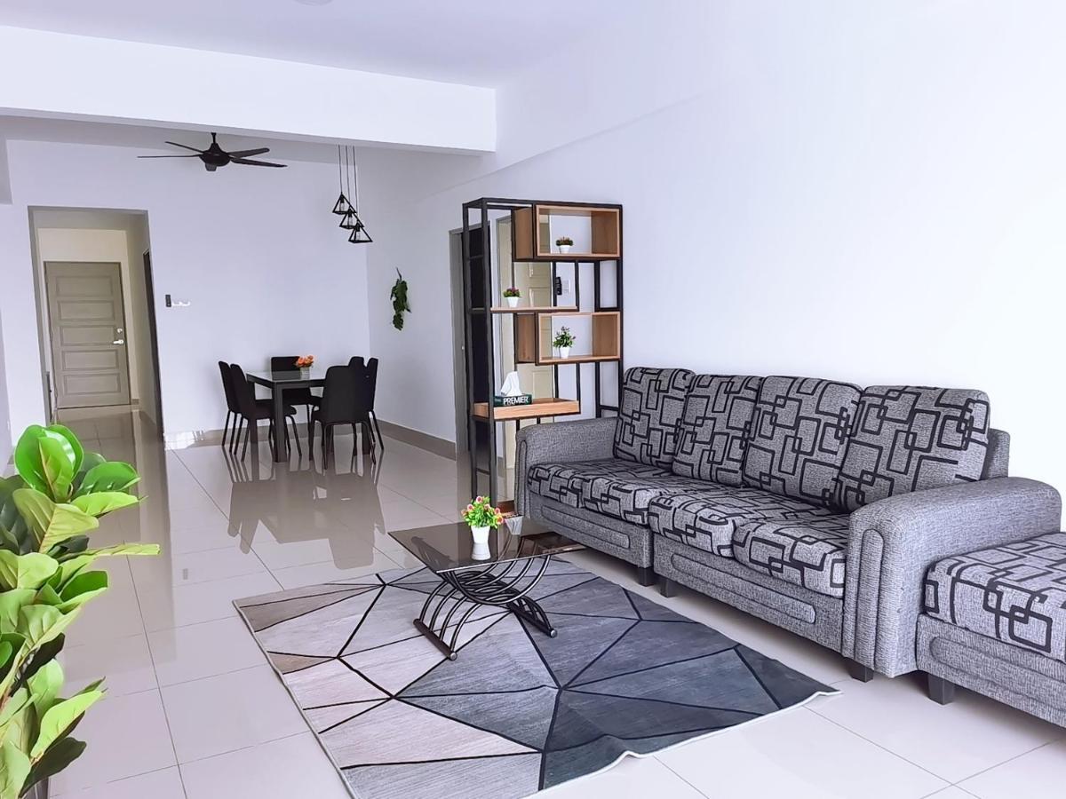 Traveler'S Homestay 旅人窝@ The Venus Sitiawan Kampong Lumut Kiri Eksteriør billede