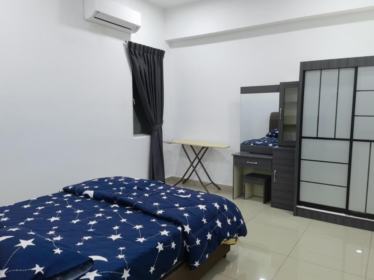 Traveler'S Homestay 旅人窝@ The Venus Sitiawan Kampong Lumut Kiri Eksteriør billede