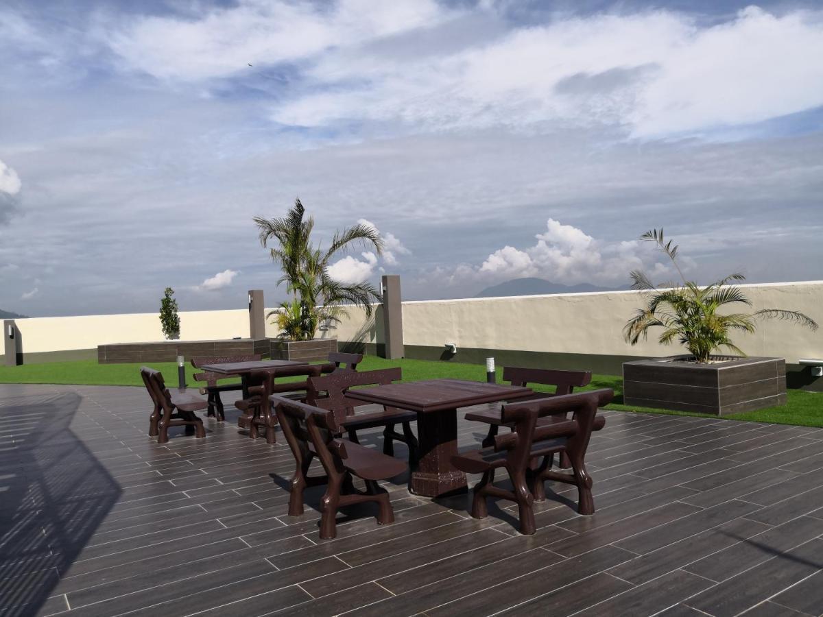 Traveler'S Homestay 旅人窝@ The Venus Sitiawan Kampong Lumut Kiri Eksteriør billede